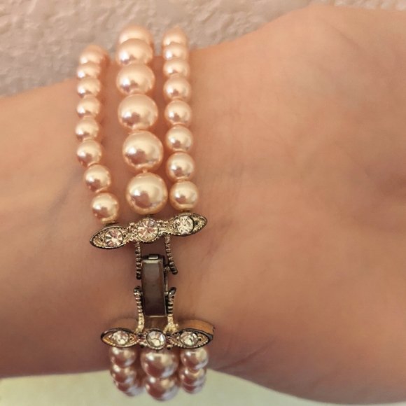 Pink Three-Strand Freshwater Pearl Bracelet - Picture 3 of 6